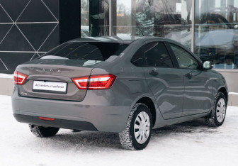 Подержанный автомобиль LADA (ВАЗ) Vesta Sedan 2021 года (5 фото)
