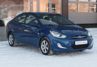 Подержанный автомобиль Hyundai Solaris Sedan 2013 года (3 фото)