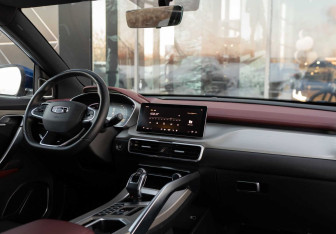 Подержанный автомобиль Geely Coolray 2022 года (10 фото)