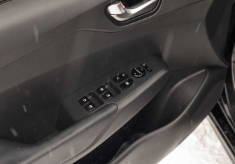 Подержанный автомобиль Hyundai Solaris Sedan 2021 года (16 фото)