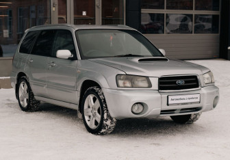 Подержанный автомобиль Subaru Forester Suv 2002 года (3 фото)
