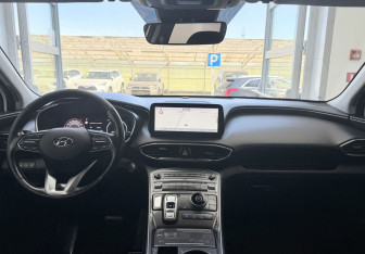 Подержанный автомобиль Hyundai Santa Fe 2021 года (8 фото)