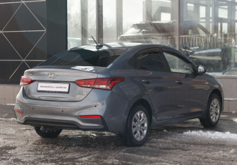 Подержанный автомобиль Hyundai Solaris Sedan 2017 года (5 фото)
