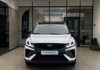 Подержанный автомобиль Geely Coolray 2023 года (3 фото)