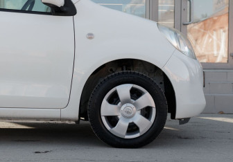 Подержанный автомобиль Toyota Passo 2012 года (9 фото)