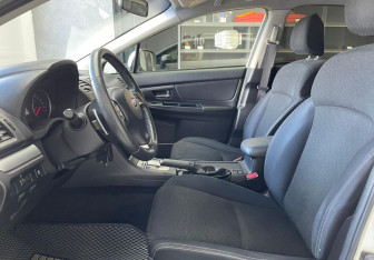 Подержанный автомобиль Subaru XV 2014 года (9 фото)
