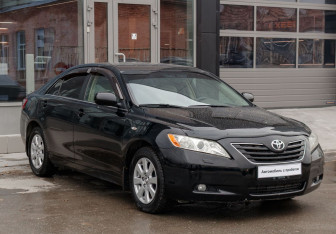 Подержанный автомобиль Toyota Camry Sedan 2006 года (3 фото)