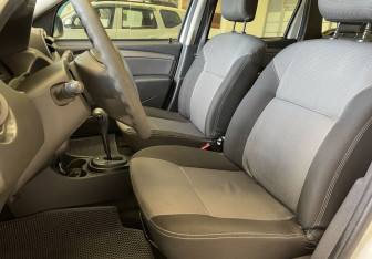 Подержанный автомобиль Renault Duster 2014 года (8 фото)