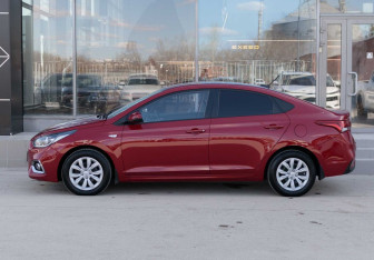 Подержанный автомобиль Hyundai Solaris Sedan 2018 года (8 фото)