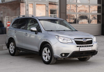 Подержанный автомобиль Subaru Forester Suv 2013 года (3 фото)