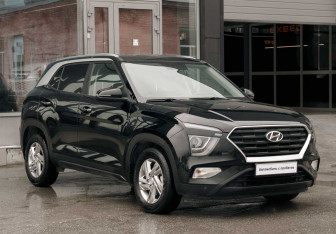 Подержанный автомобиль Hyundai Creta 2022 года (3 фото)