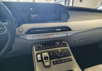 Подержанный автомобиль Hyundai Palisade 2021 года (10 фото)