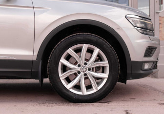 Подержанный автомобиль Volkswagen Tiguan 2018 года (9 фото)