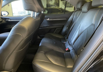 Подержанный автомобиль Toyota Camry Sedan 2019 года (9 фото)