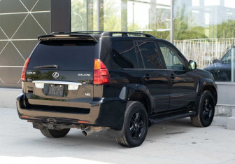 Подержанный автомобиль Lexus GX 2003 года (5 фото)