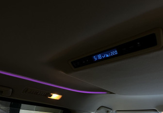 Подержанный автомобиль Toyota Vellfire 2019 года (16 фото)