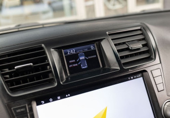 Подержанный автомобиль Toyota Highlander 2012 года (14 фото)