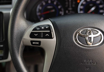 Подержанный автомобиль Toyota Allion 2016 года (12 фото)