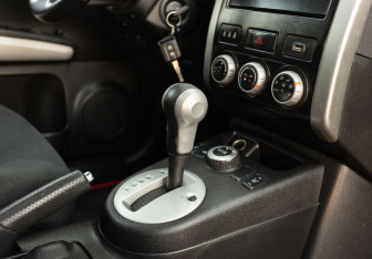 Подержанный автомобиль Nissan X-Trail 2013 года (16 фото)