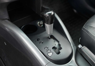 Подержанный автомобиль Mitsubishi Outlander 2010 года (14 фото)