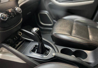 Подержанный автомобиль Changan CS35 2015 года (11 фото)