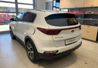 Подержанный автомобиль Kia Sportage 2020 года (7 фото)