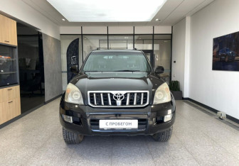 Подержанный автомобиль Toyota Land Cruiser Prado 2003 года (3 фото)
