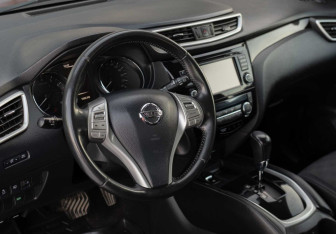 Подержанный автомобиль Nissan Qashqai 2014 года (11 фото)