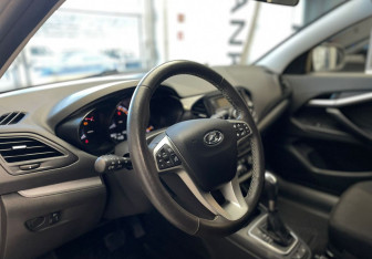 Подержанный автомобиль LADA (ВАЗ) Vesta Wagon 2020 года (9 фото)