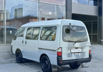 Подержанный автомобиль Nissan Vanette 2001 года (7 фото)