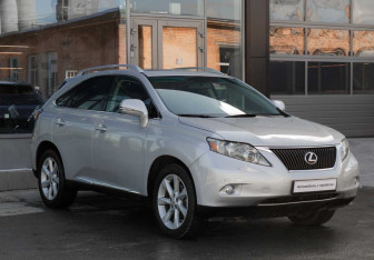 Подержанный автомобиль Lexus RX 2009 года (3 фото)