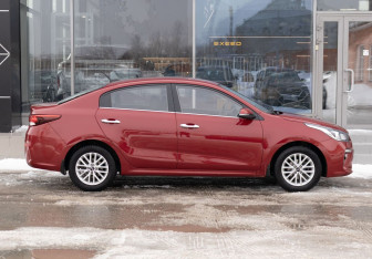 Подержанный автомобиль Kia Rio Sedan 2019 года (4 фото)