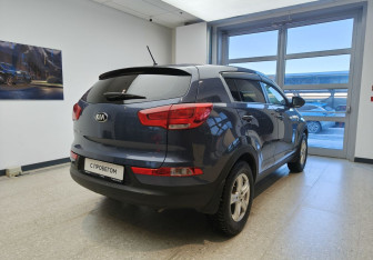 Подержанный автомобиль Kia Sportage 2015 года (4 фото)