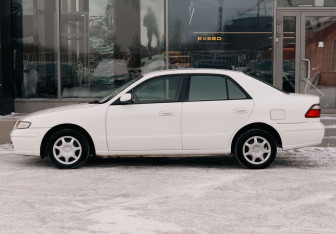 Подержанный автомобиль Mazda Capella Sedan 1999 года (8 фото)