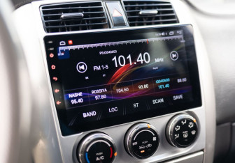 Подержанный автомобиль Suzuki Liana Wagon 2005 года (14 фото)