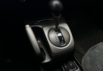 Подержанный автомобиль Honda Civic Sedan 2009 года (7 фото)