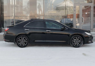 Подержанный автомобиль Toyota Camry Sedan 2016 года (4 фото)
