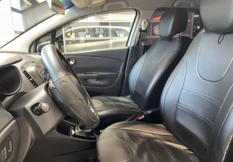 Подержанный автомобиль Renault Kaptur 2019 года (10 фото)