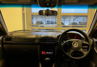 Подержанный автомобиль Subaru Forester Wagon 2000 года (10 фото)