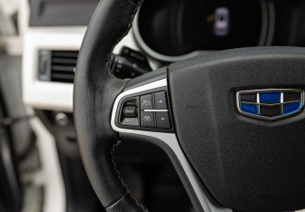 Подержанный автомобиль Geely Atlas 2020 года (12 фото)