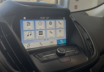 Подержанный автомобиль Ford Kuga 2018 года (12 фото)