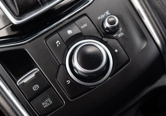 Подержанный автомобиль Mazda CX-5 2017 года (17 фото)