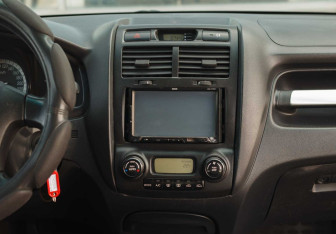 Подержанный автомобиль Kia Sportage 2008 года (13 фото)