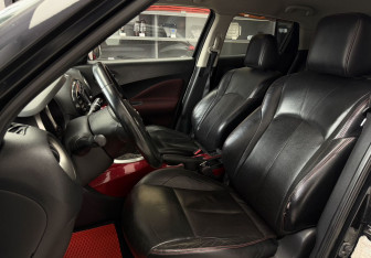 Подержанный автомобиль Nissan Juke 2011 года (9 фото)