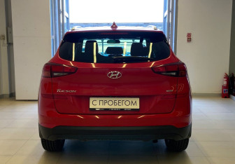 Подержанный автомобиль Hyundai Tucson 2020 года (6 фото)