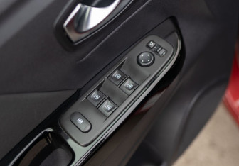 Подержанный автомобиль Renault Kaptur 2021 года (19 фото)