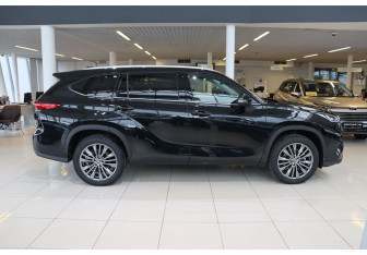 Новый Toyota Highlander 2026 (4 фото)