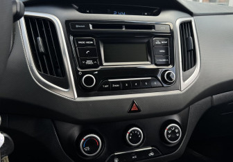 Подержанный автомобиль Hyundai Creta 2019 года (15 фото)