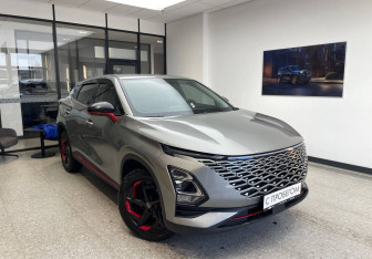 Подержанный автомобиль Omoda C5 2023 года (4 фото)