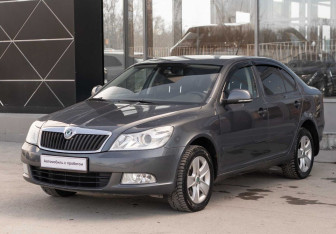 Подержанный автомобиль Skoda Octavia Liftback 2012 года (1 фото)